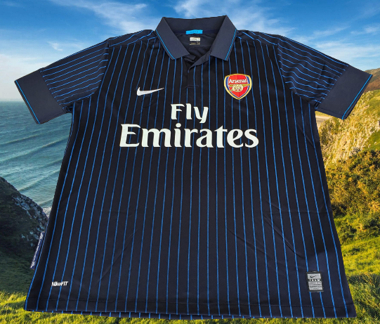 Arsenal 2009 away 2024 kit