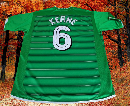 IRELAND 2004 EURO QUALIFICATION ROY KEANE 6 HOME UMBRO JERSEY IRELAND 2004 EURO QUALIFICATION ROY KEANE 6 HOME UMBRO JERSEY