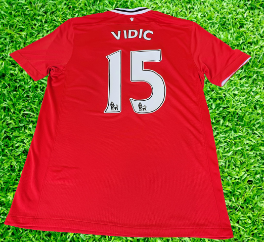 Vidic jersey top