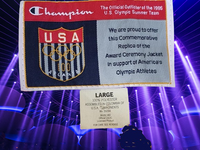 USA OLYMPIC TEAM 1996 ATLANTA : CENTENNIAL OLYMPIC GAMES TRAINING CHAMPION JACKET L