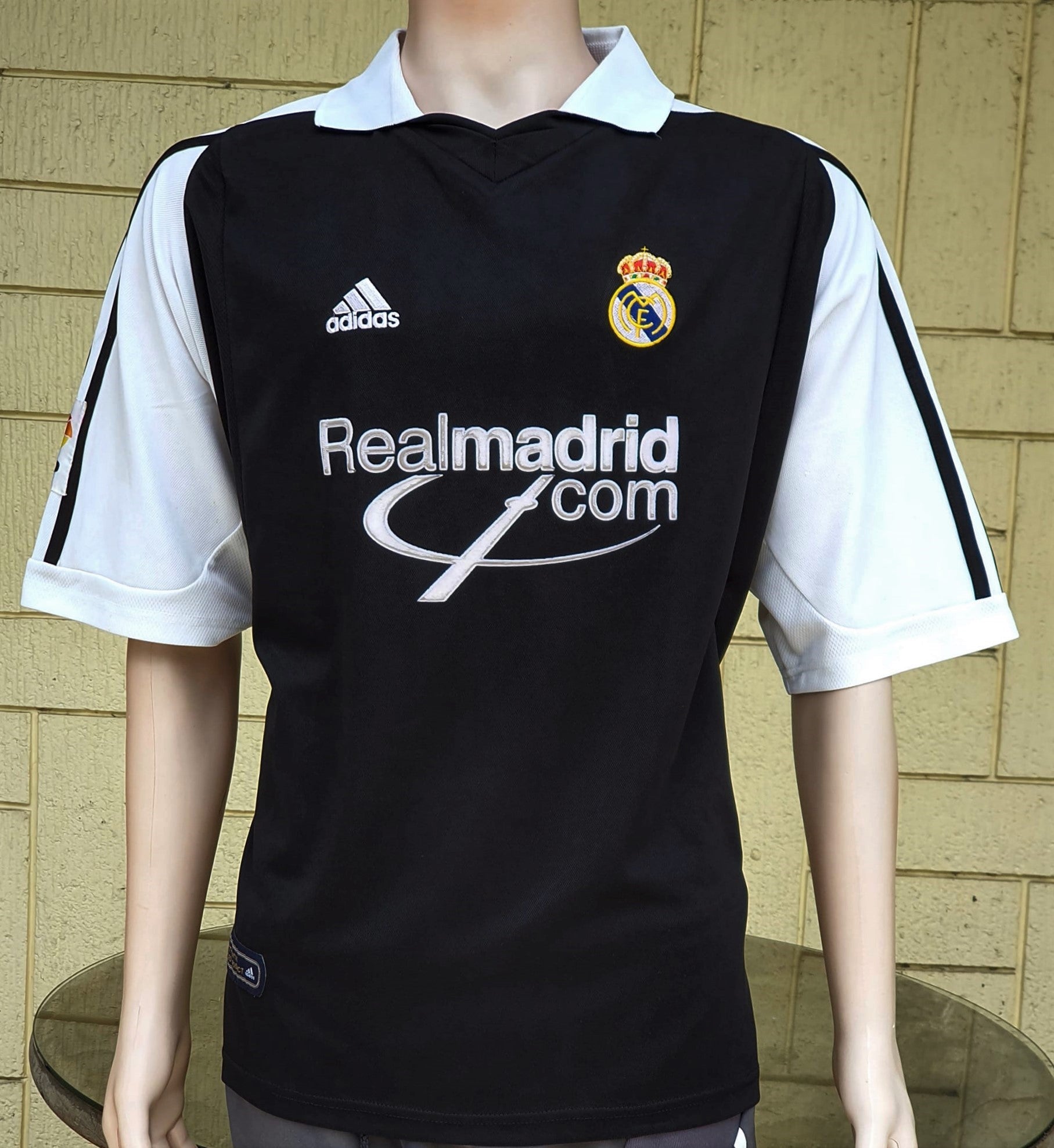 SPANISH LA LIGA REAL MADRID 2001-2002 UEFA CHAMPION AWAY
