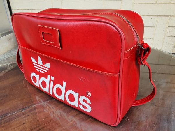 ADIDAS SPORTS VINTAGE 1970'S PETER BLACK ( KEIGHLEY ) LTD. RED FLIGHT  SHOULDER BAG NORTHERN SOUL. SOLD !!!