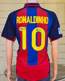 SPANISH LA LIGA BARCELONA FC 2003-2004 LA LIGA 2ND LEGENDARY RONALDINHO 10 JERSEY NIKE SHIRT CAMISETA MEDIUM